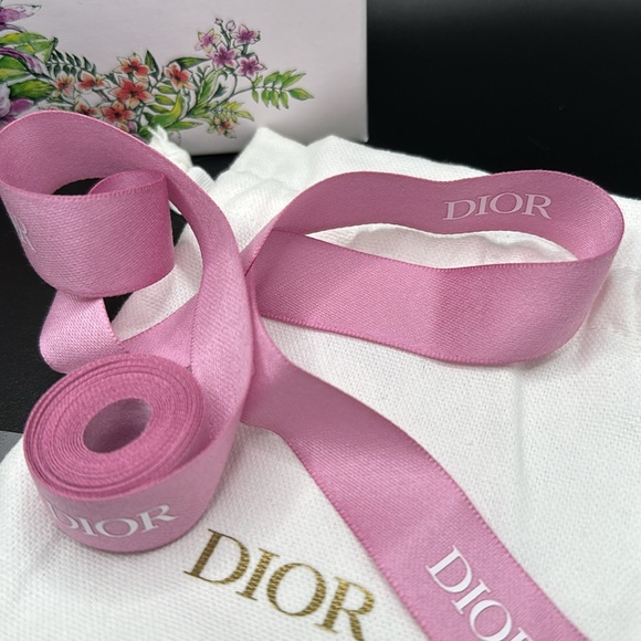 DIOR!! Authentic Dusty Rose Pink Satin Ribbon White Logo Lettering 79β - Picture 5 of 5